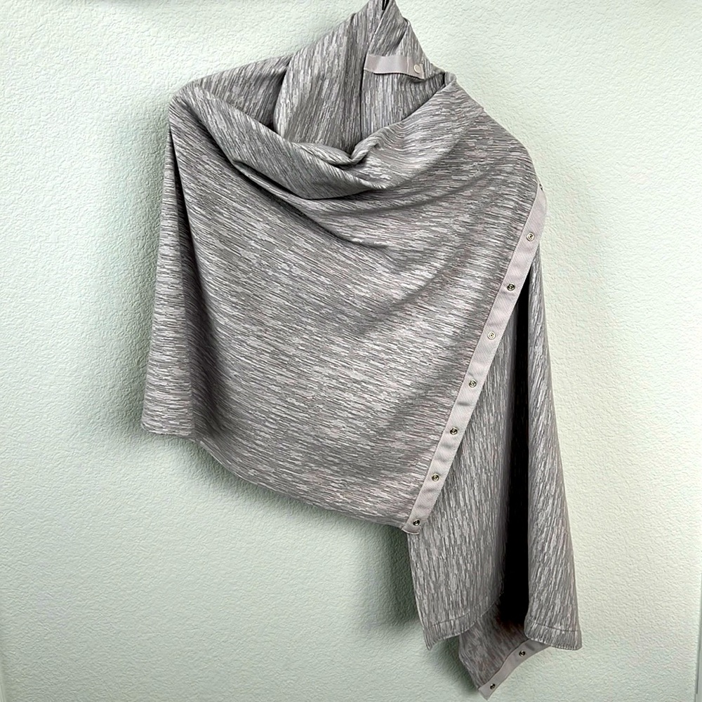 Lululemon Gray Vinyasa Wrap One Size OS Scarf Shawl Jacket